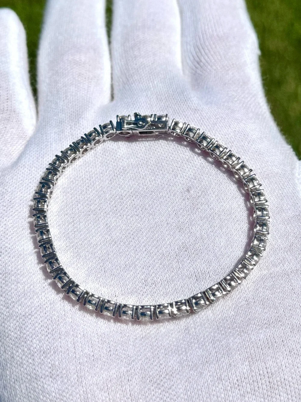 925 Silver, 13.5CTW Moissanite Tennis Bracelet - Picture 5 of 7